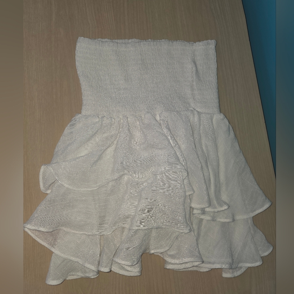 Like NEW- Never Worn. SHEIN White Ruffle Tank Top